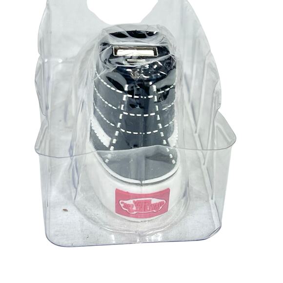 Vans Off The Wall Mini Small Portable Phone Charger Black Shoe Power Bank - Picture 4 of 7